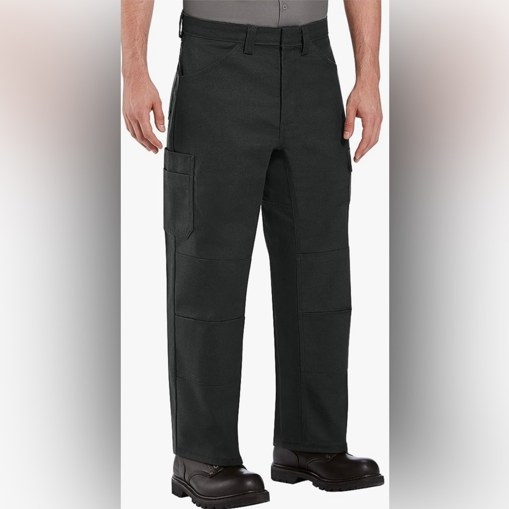 Men’s Black Cargo Pants Size 32 Red Kap. NWOT